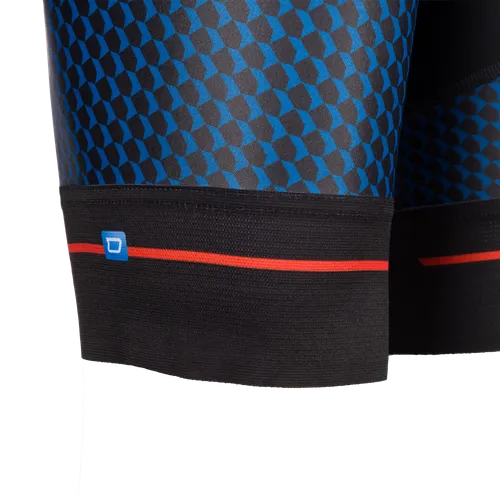Elastic leg cuffs