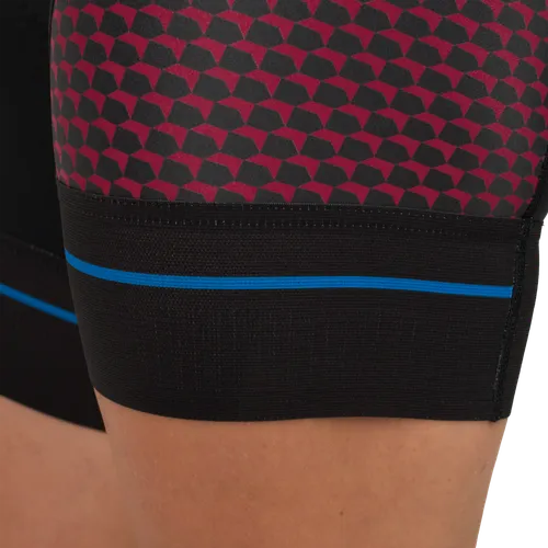 Elastic leg cuffs