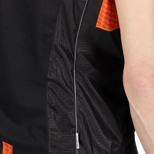 Lateral Back Reflectors