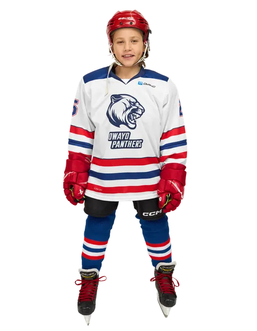 The model is 138 cm  and is wearing a size M